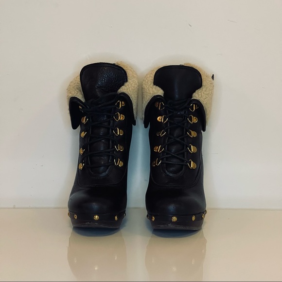 BCBG Leather Booties size 8 US - Never Worn - Picture 3 of 4